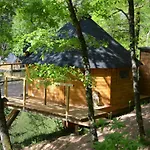 Ma En Aveyron مكان تخييم Conques-en-Rouergue