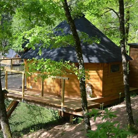 Ma En Aveyron Kamp alanı Conques-en-Rouergue
